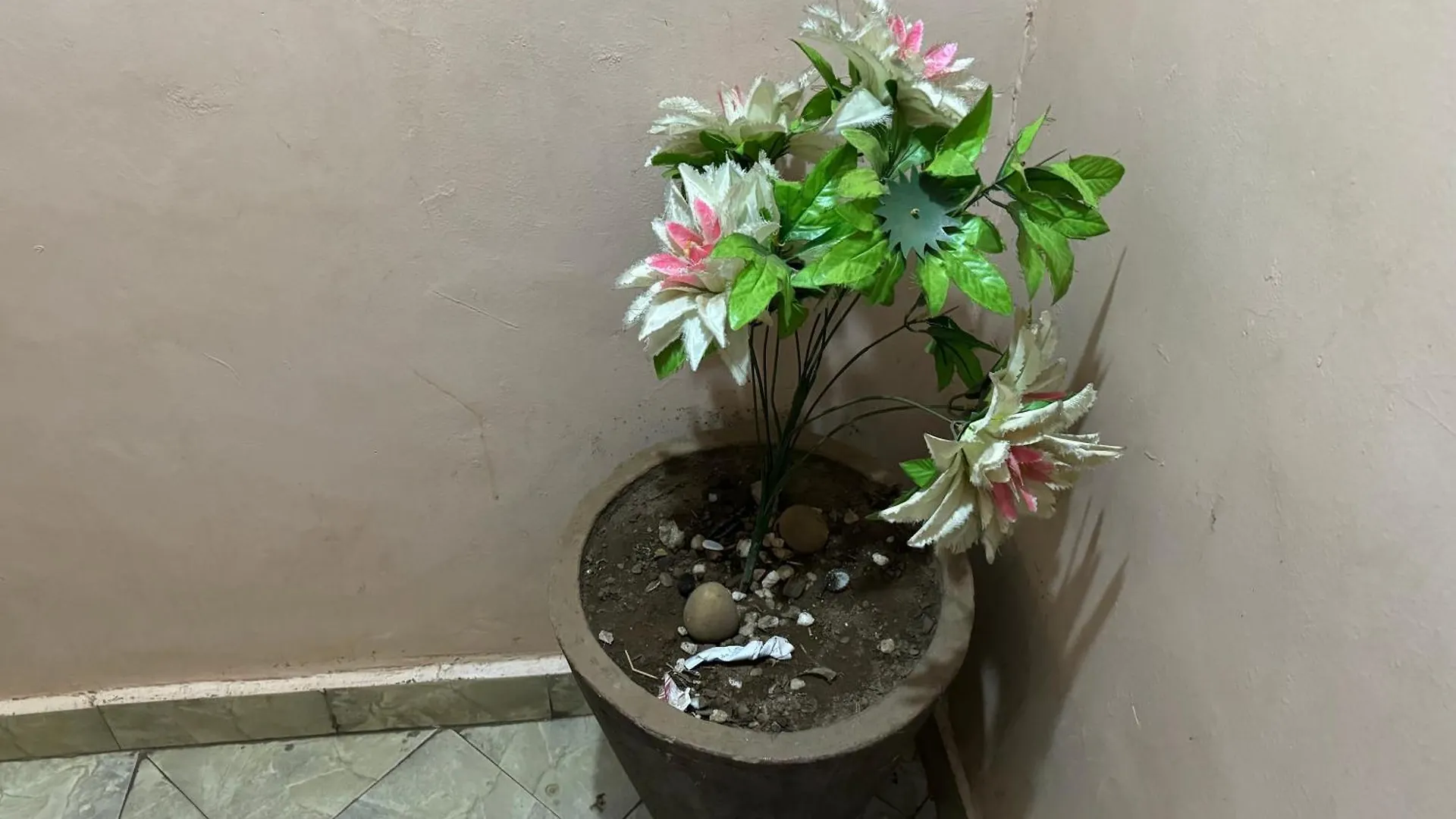 Vaperse Hotel Wandegeya Kampala Uganda