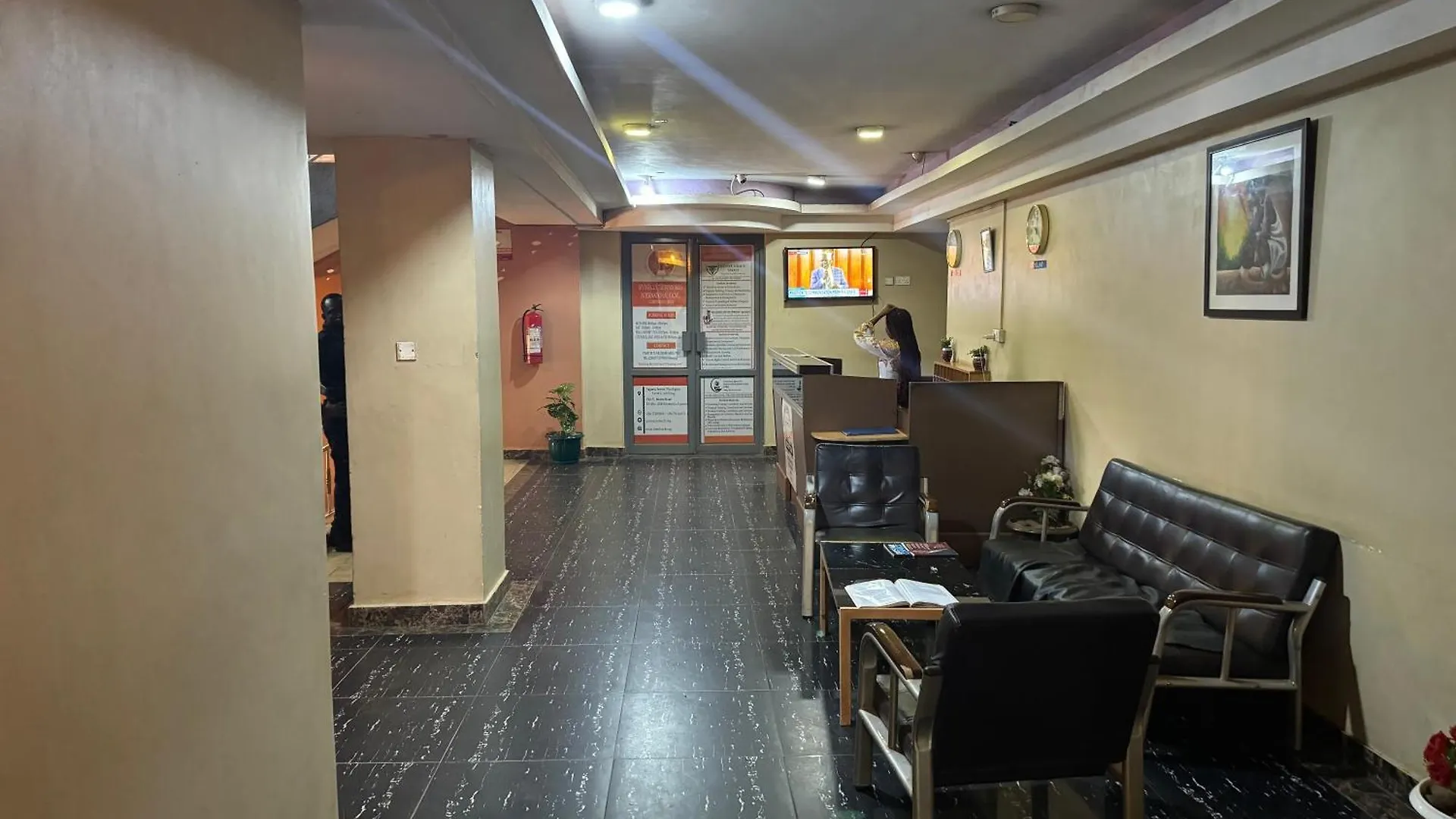 Vaperse Hotel Wandegeya Kampala
