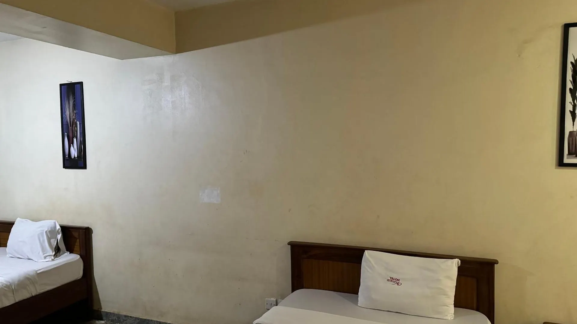 Vaperse Hotel Wandegeya Kampala 3*,
